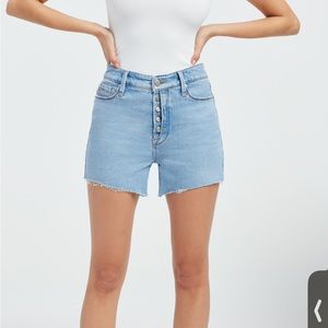 Good American Bombshell short